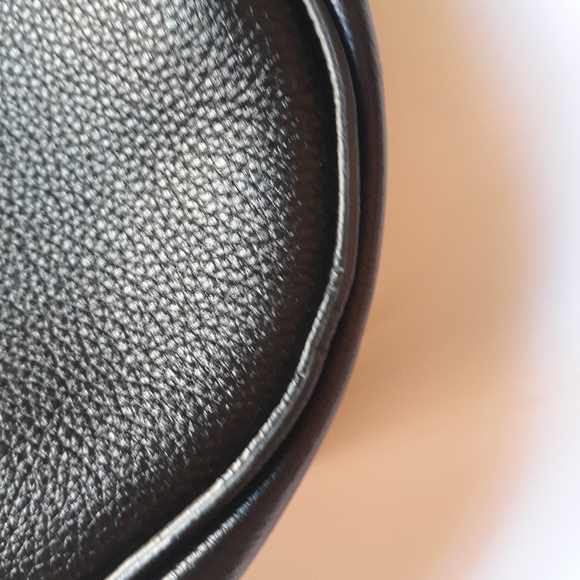 Salvatore Ferragamo-Gancini reverse grainy leather hobo shoulder bag in Black - Picture 7 of 15